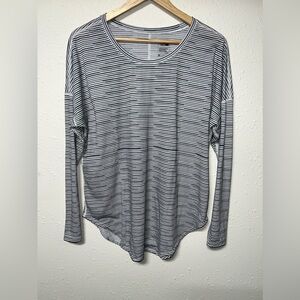 The North Face Women’s Shirt Flash Dry‎ Large Charcoal Gray and White Longsleeve